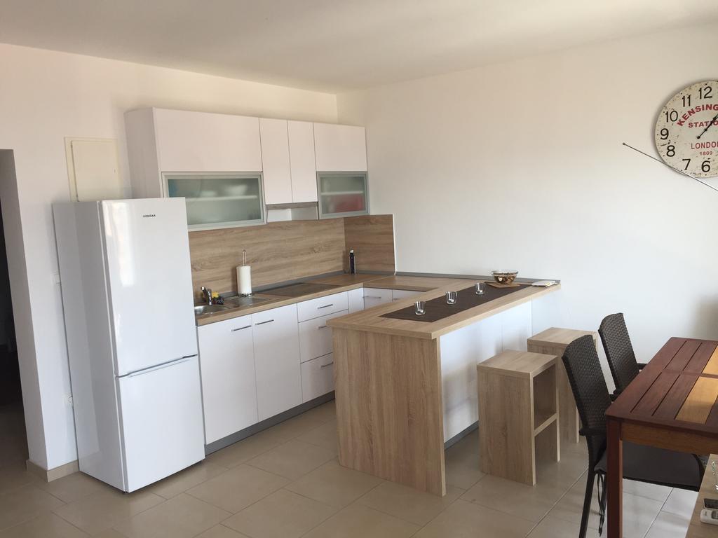 House With Sea View Apartment Драге Екстериор снимка